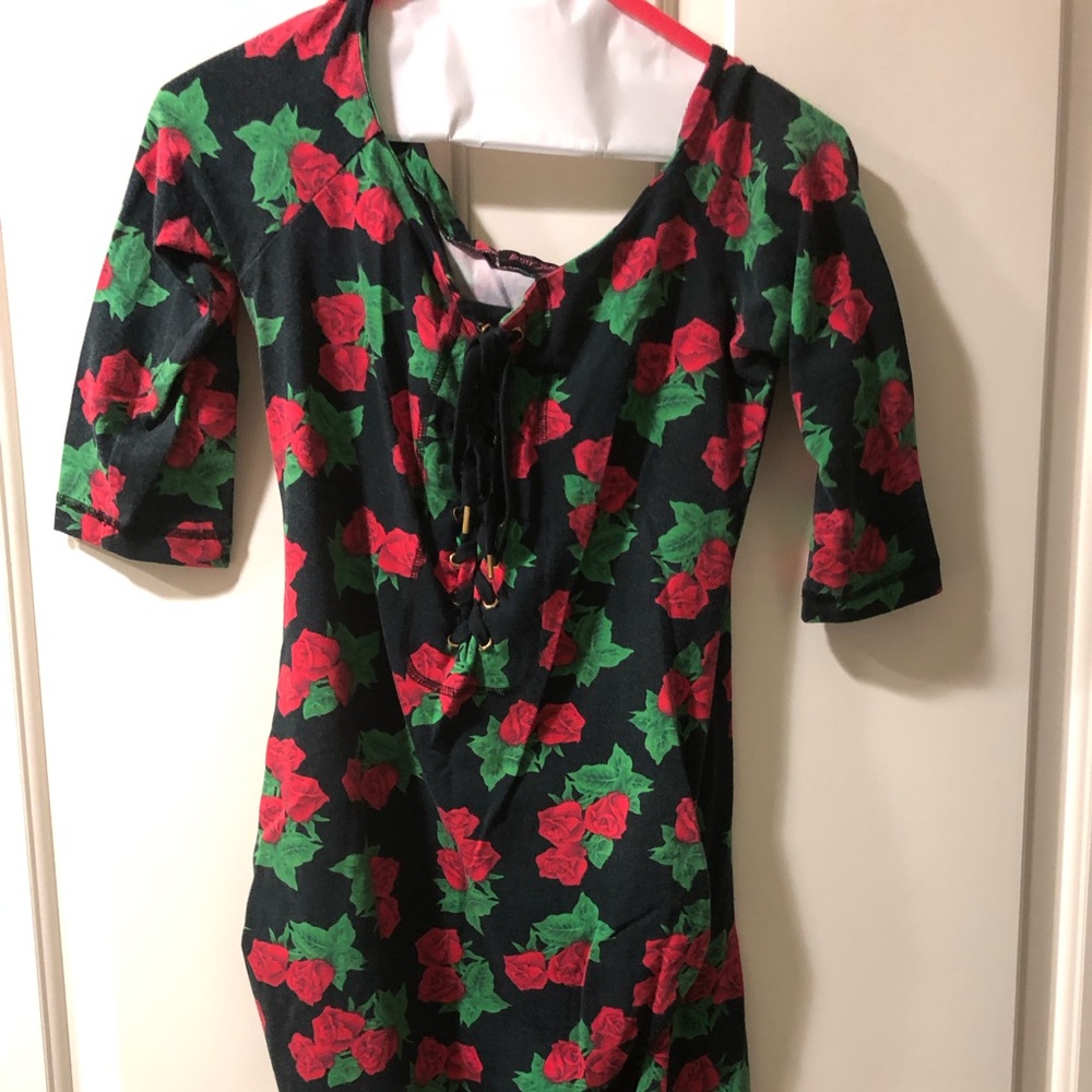 Vintage Betsey Johnson black red roses cotton milkmaid dress